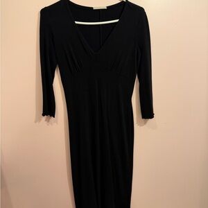 Smart Set Black V-Neck Midi Dress with Three-Quarter Sleeves